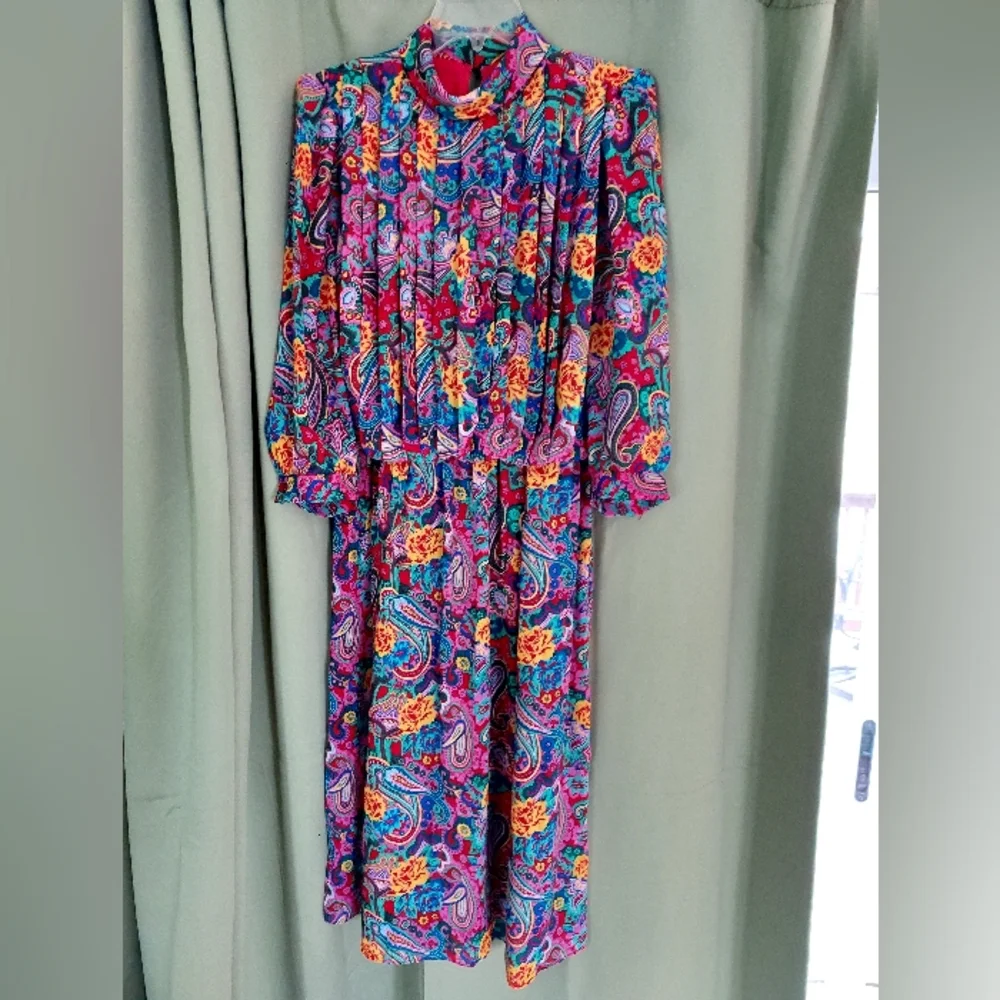 Vintage Colorful Paisley Floral Print Dress - Picture 12 of 12